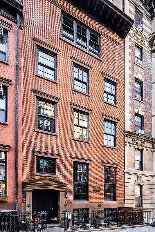 The 10 Most Expensive New York Real Estate Listings in November 2025 11 townhouse-greenwich-village-most-expensive-new-york-listings-november-nordroom6