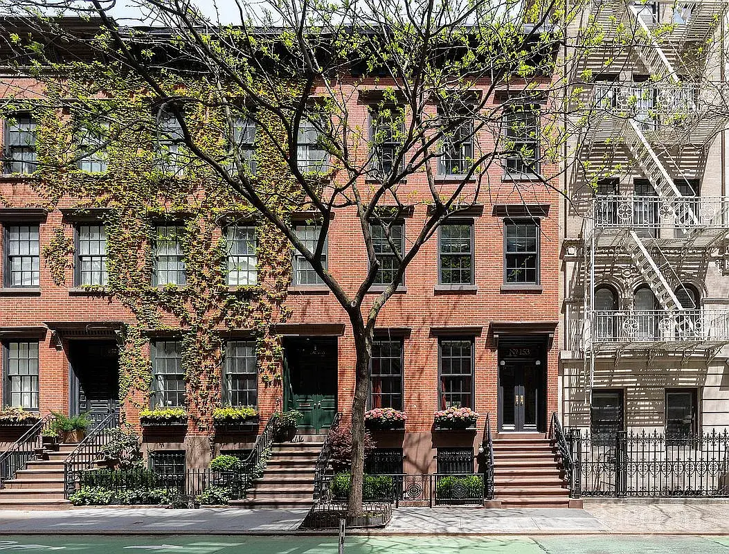 The 10 Most Expensive New York Real Estate Listings in November 2025 35 townhouse-most-expensive-real-estate-listings-new-york-november-2025-nordroom11