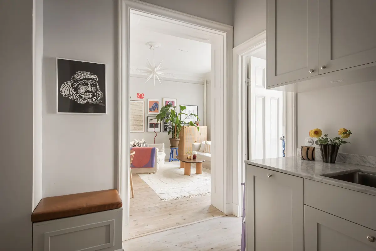 Period Features and a Pink Bedroom in a Turn-of-the-Century Apartment 15 turn-of-the-century-apartment-pink-bedroom