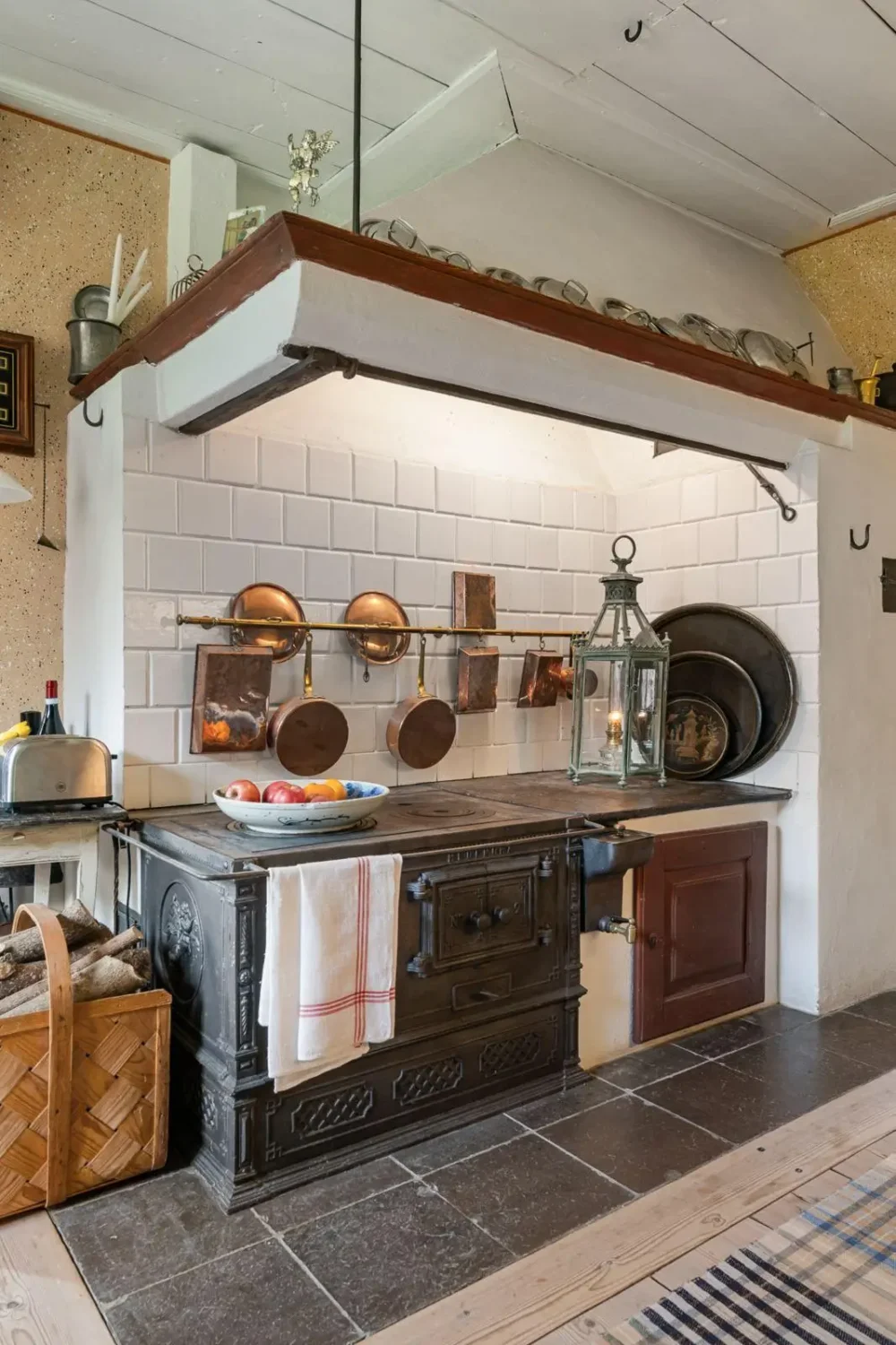 A Carefully Preserved 18th-Century Manor House in Sweden is for Sale 20 18th-century-manor-house-sweden-for-sale-renovated-Goran-Gudmundsson-nordroom