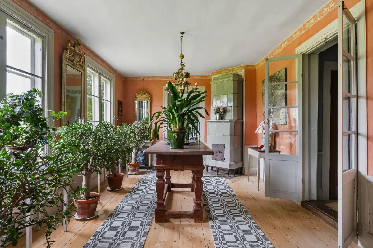 A Carefully Preserved 18th-Century Manor House in Sweden is for Sale 13 18th-century-manor-house-sweden-for-sale-renovated-Goran-Gudmundsson-nordroom