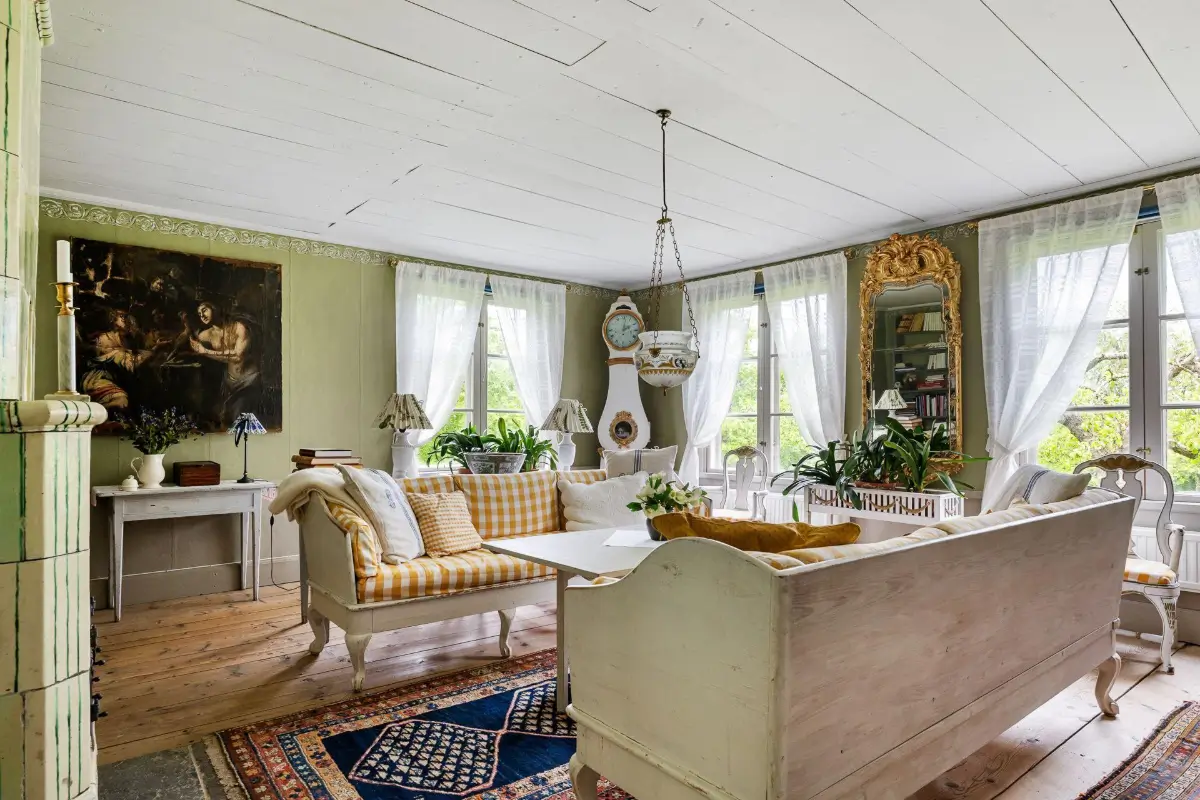 A Carefully Preserved 18th-Century Manor House in Sweden is for Sale 11 18th-century-manor-house-sweden-for-sale-renovated-Goran-Gudmundsson-nordroom