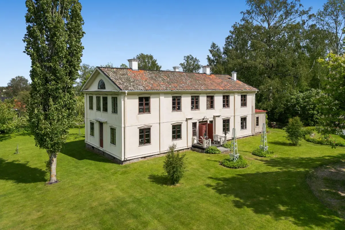 A Carefully Preserved 18th-Century Manor House in Sweden is for Sale 52 18th-century-manor-house-sweden-for-sale-renovated-Goran-Gudmundsson-nordroom