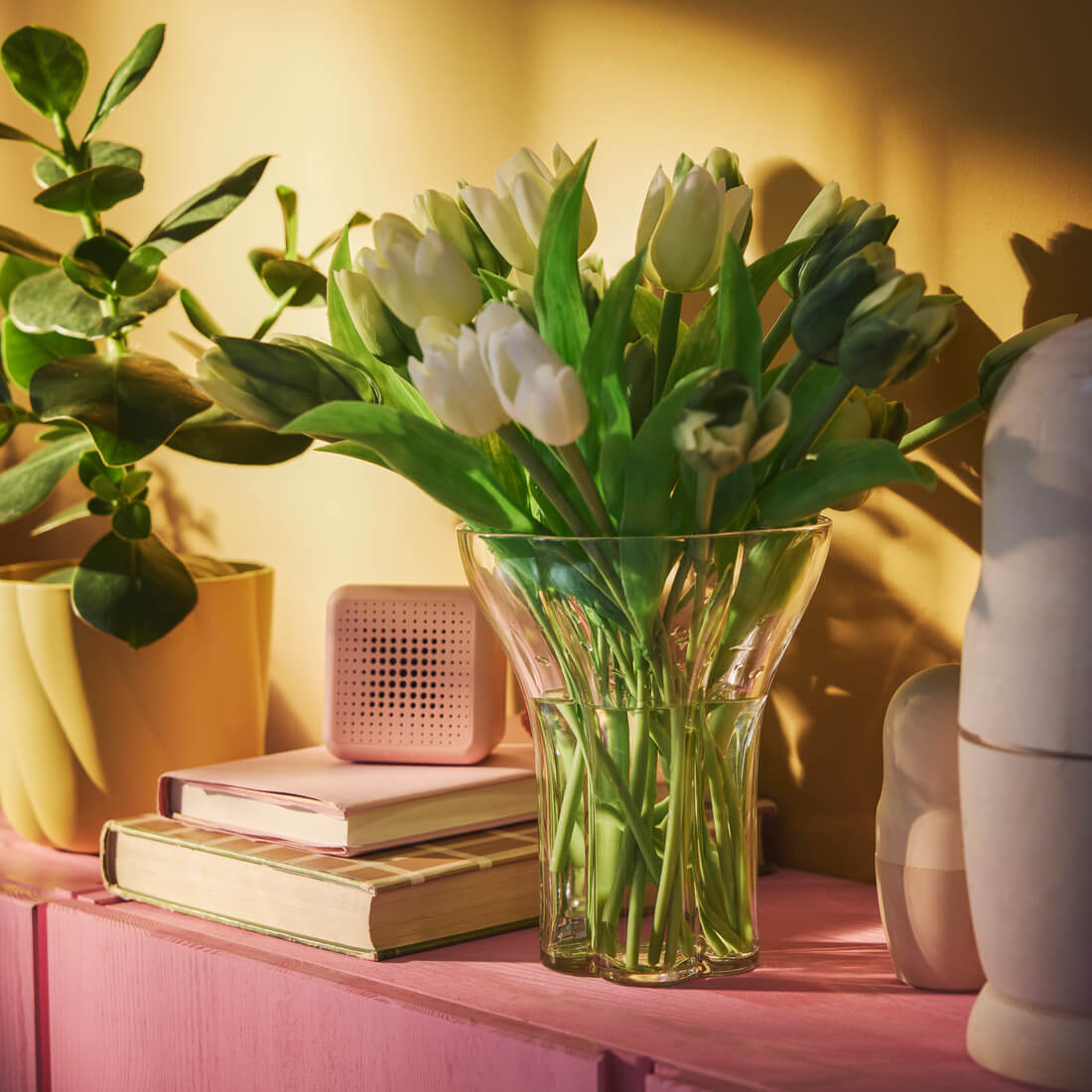 IKEA SMÖRFISK and TJÄRLEK for A Colorful Spring & Easter Home 27 IKEA-DOFTRIPS-vase