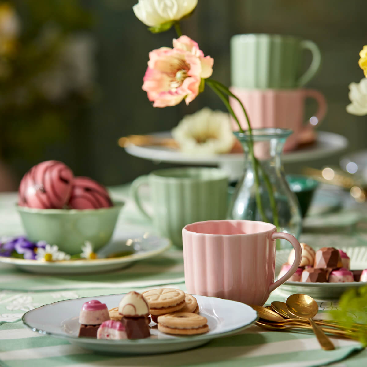 IKEA SMÖRFISK and TJÄRLEK for A Colorful Spring & Easter Home 15 IKEA-SMORFISK-mug-nordroom