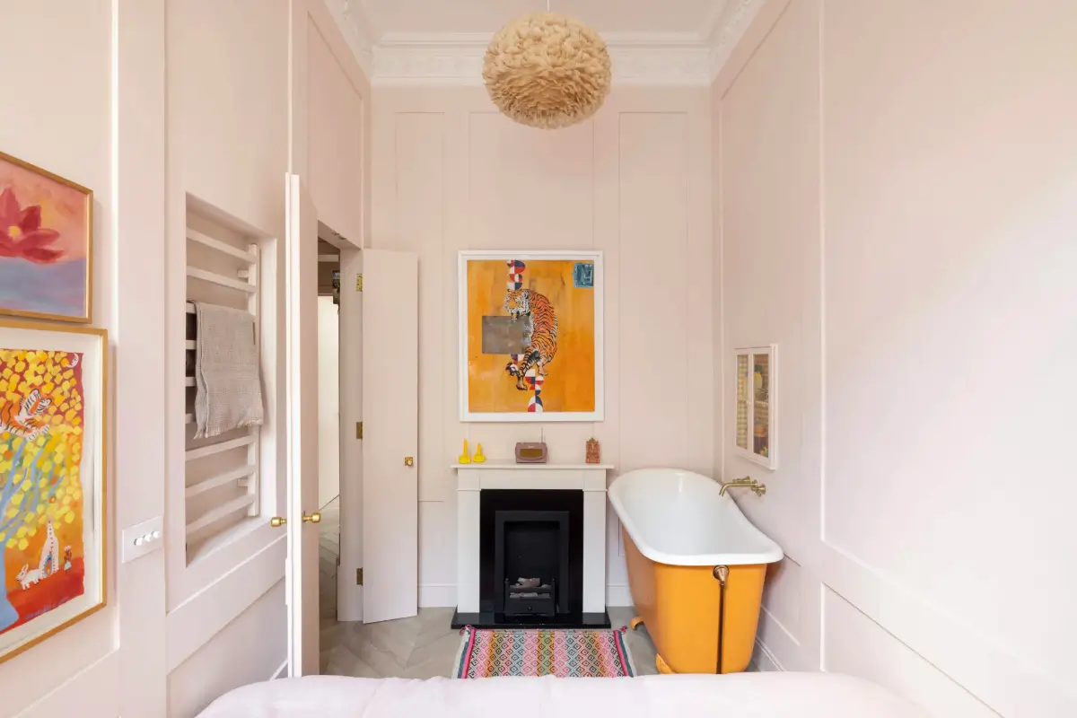 A Bright, Blush Pink Garden Apartment in Notting Hill 13 blush-pink-notting-hill-apartment12