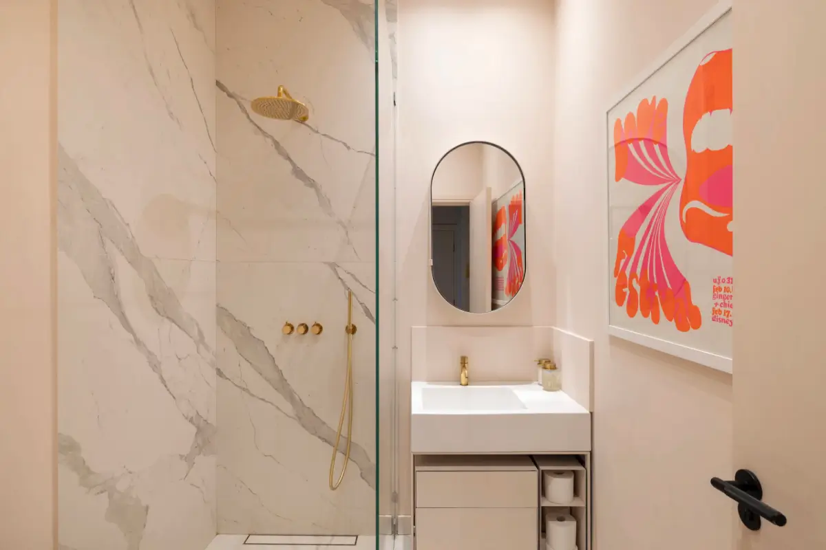 A Bright, Blush Pink Garden Apartment in Notting Hill 14 blush-pink-notting-hill-apartment13