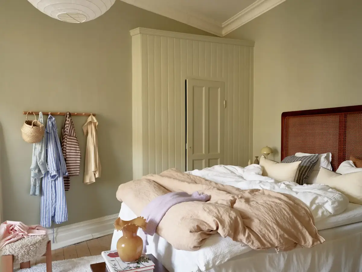 A Cozy and Light Early 20th-Century Apartment in Gothenburg 7 charming-scandinavian-apartment-nordroom