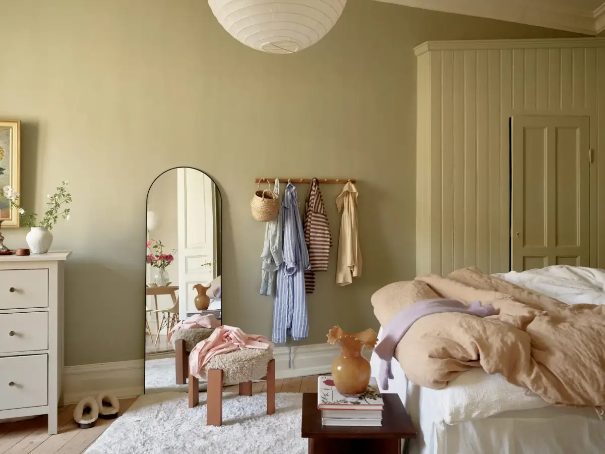 A Cozy and Light Early 20th-Century Apartment in Gothenburg 10 charming-scandinavian-apartment-nordroom