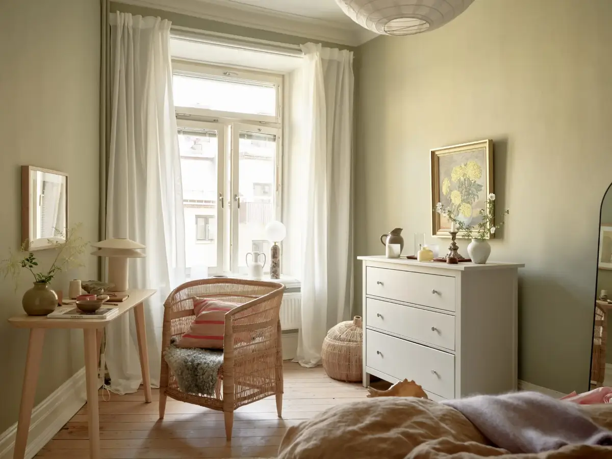 A Cozy and Light Early 20th-Century Apartment in Gothenburg 11 charming-scandinavian-apartment-nordroom