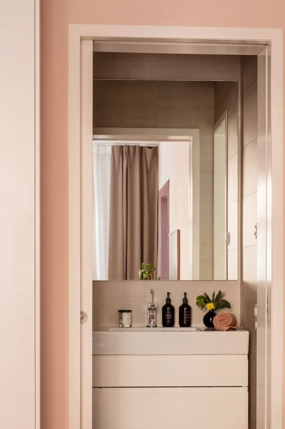 A Colorful Late 19th-Century Stockholm Apartment 26 colorful-late-19th-century-stockholm-apartment-nordroom