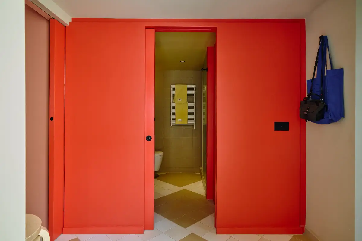 A Playfully Renovated Neo-Jacobean Villa in London 29 colorful-neo-jacobean-villa-london-nordroom