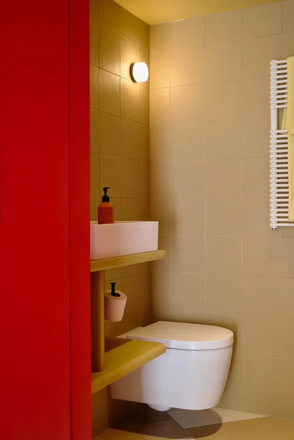 A Playfully Renovated Neo-Jacobean Villa in London 30 colorful-neo-jacobean-villa-london-nordroom