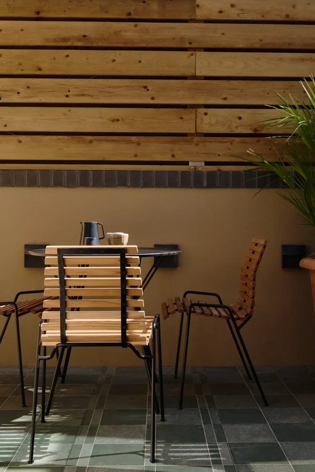 A Playfully Renovated Neo-Jacobean Villa in London 19 colorful-neo-jacobean-villa-london-nordroom