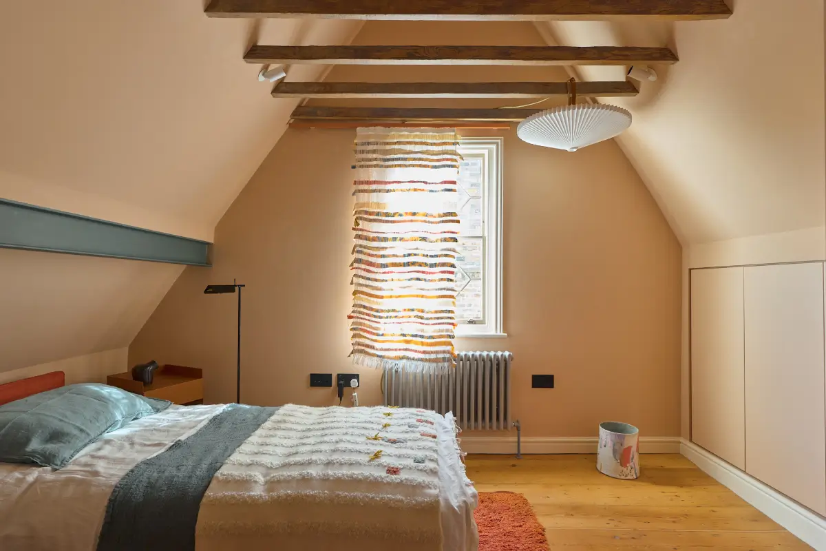 A Playfully Renovated Neo-Jacobean Villa in London 42 colorful-neo-jacobean-villa-london-nordroom