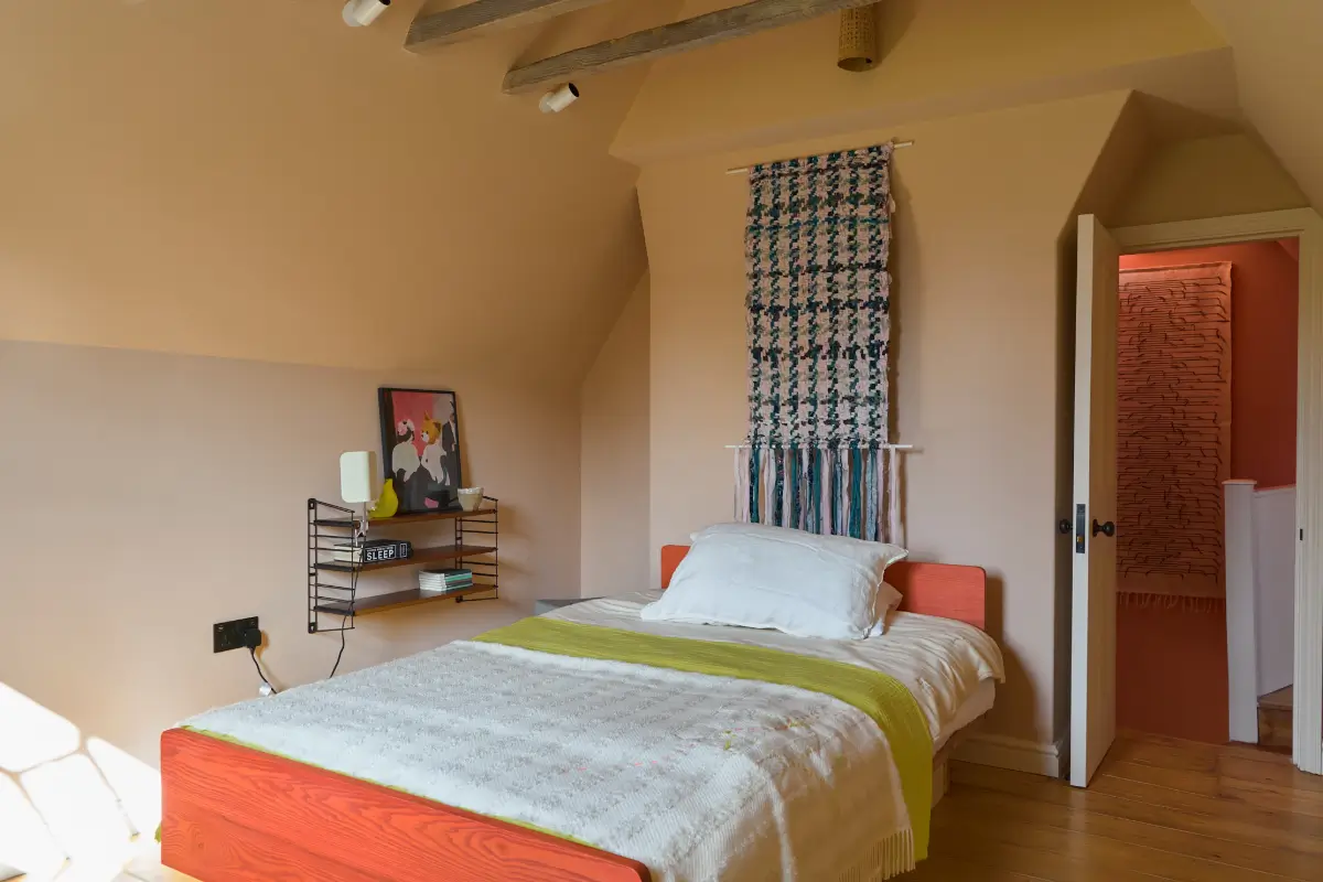 A Playfully Renovated Neo-Jacobean Villa in London 40 colorful-neo-jacobean-villa-london-nordroom