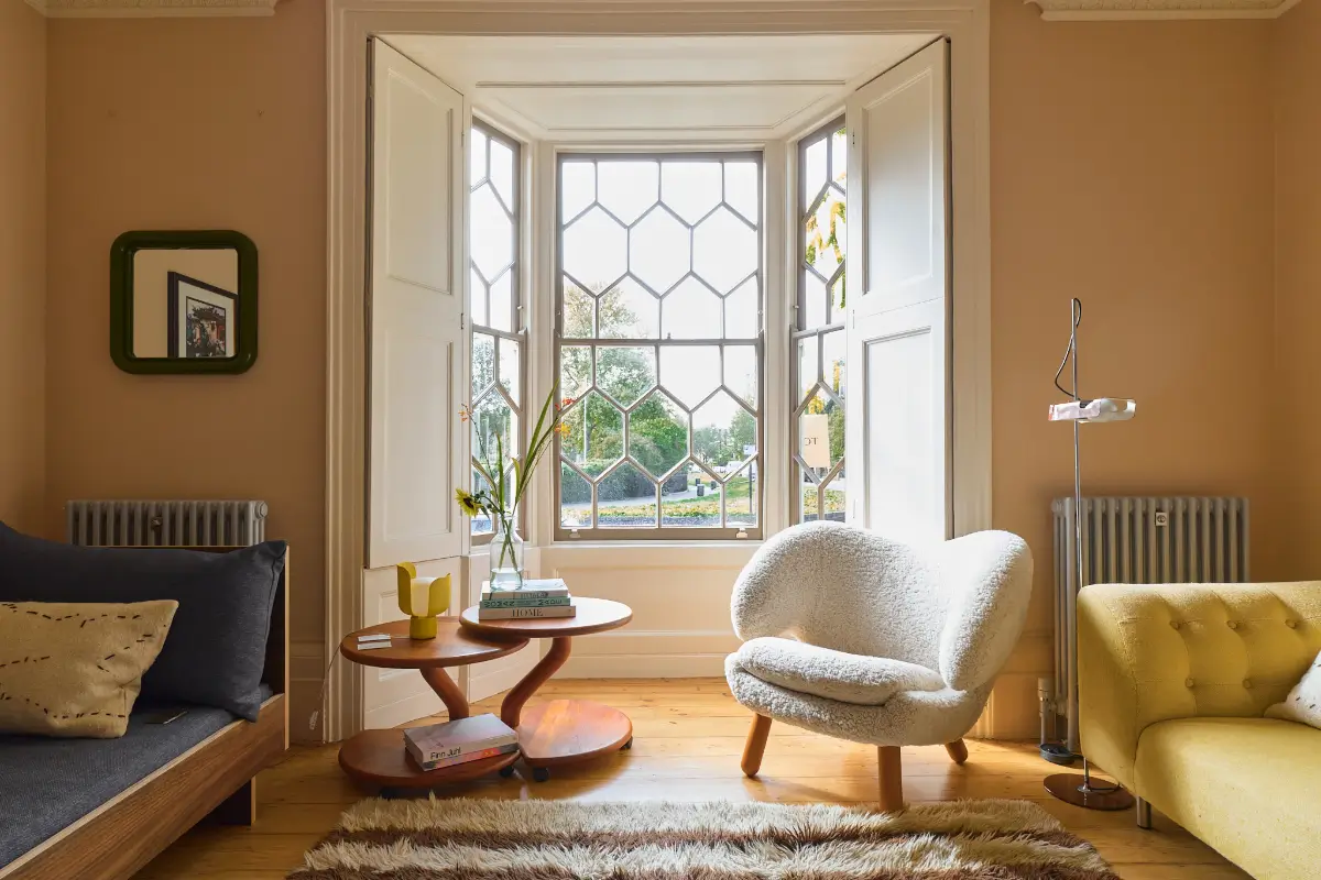 A Playfully Renovated Neo-Jacobean Villa in London 2 colorful-neo-jacobean-villa-london-nordroom