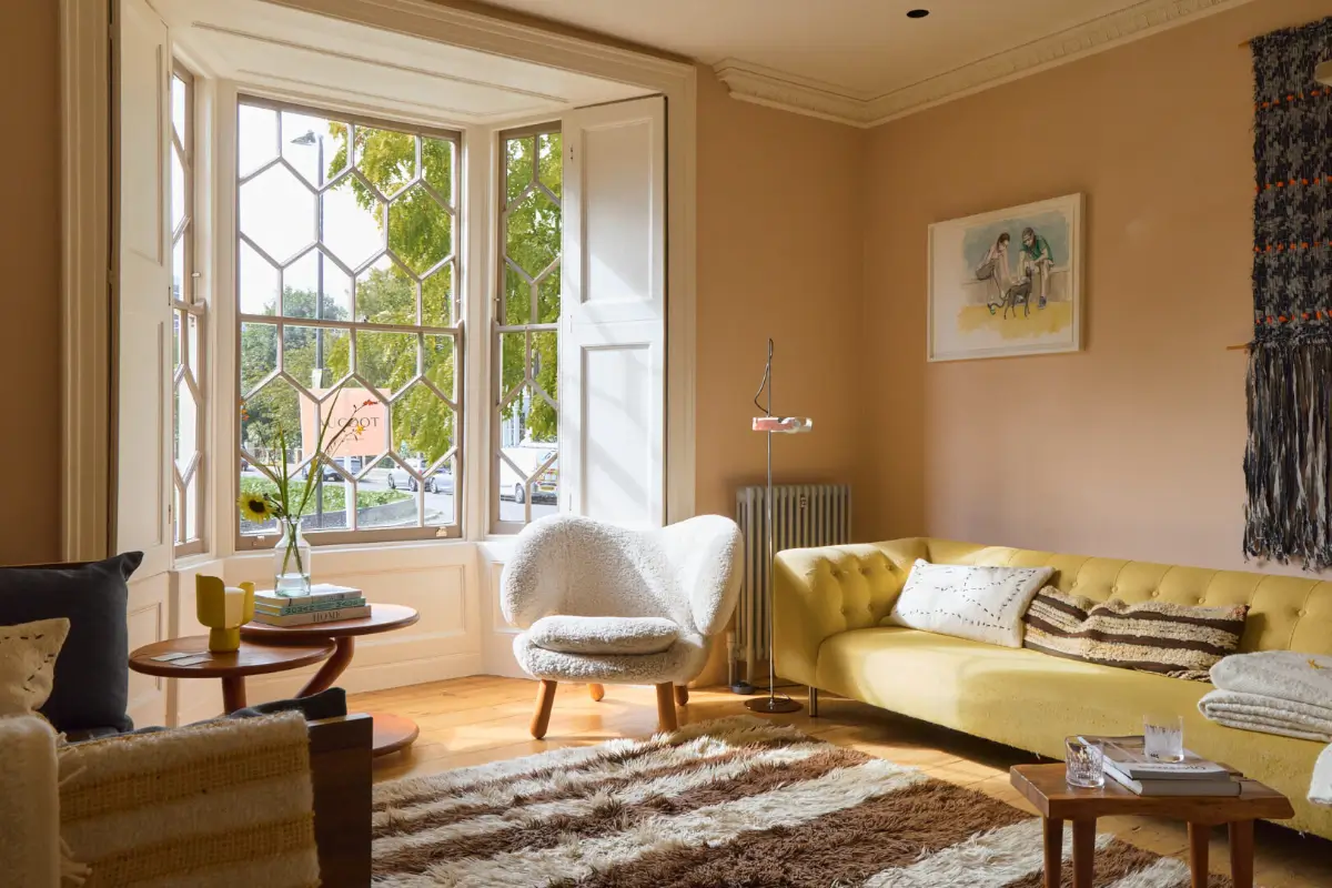 A Playfully Renovated Neo-Jacobean Villa in London 1 colorful-neo-jacobean-villa-london-nordroom