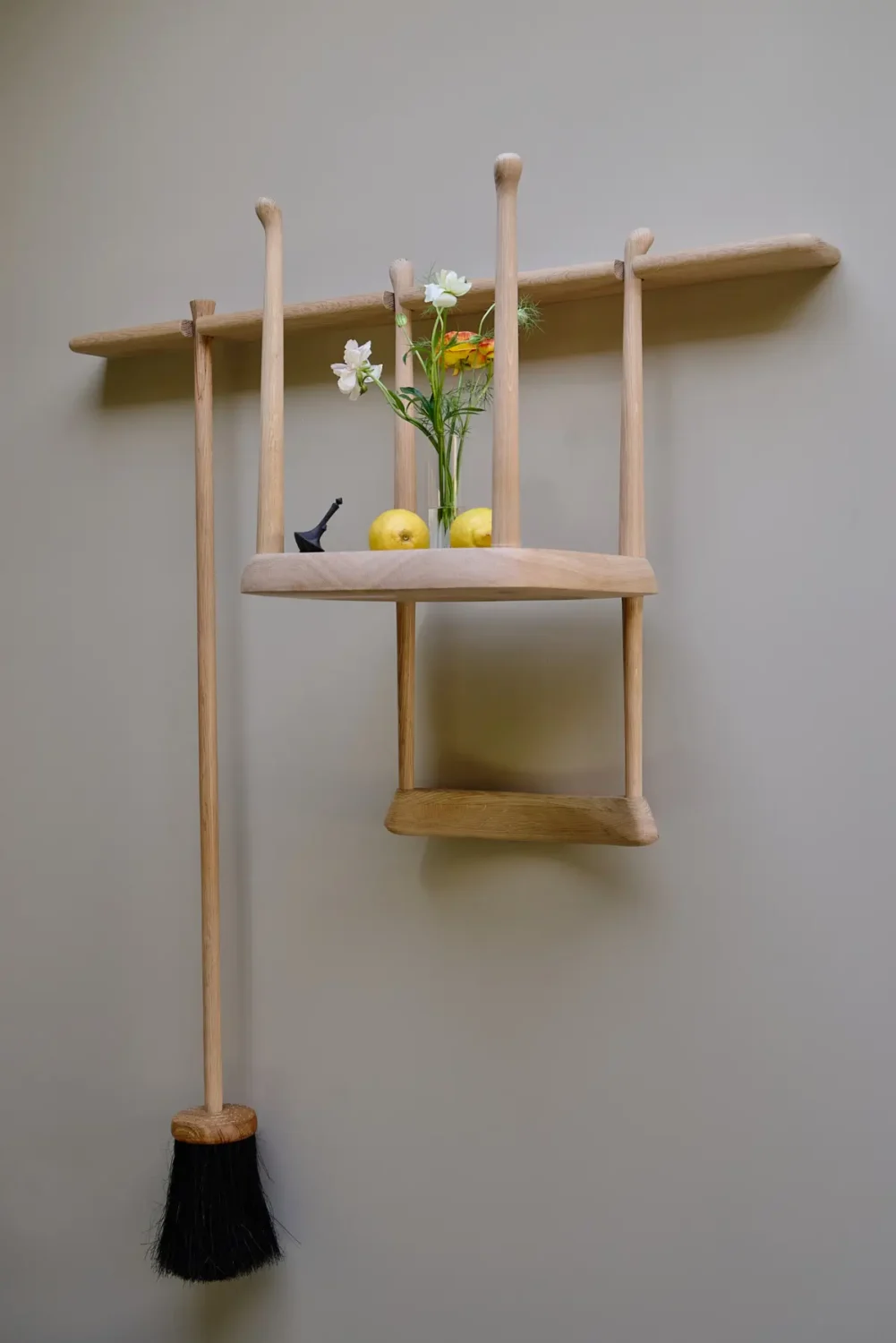 A Playfully Renovated Neo-Jacobean Villa in London 17 colorful-neo-jacobean-villa-london-nordroom