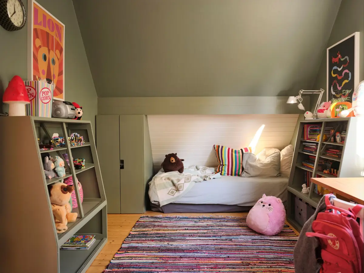 A Charming 1950s Family Home with a Lovely Garden 35 cozy-1950s-family-home-sweden-nordroom