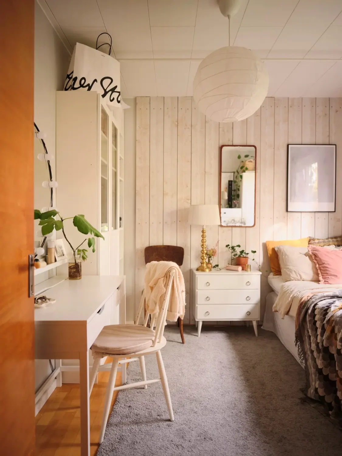 A Charming 1950s Family Home with a Lovely Garden 22 cozy-1950s-family-home-sweden-nordroom