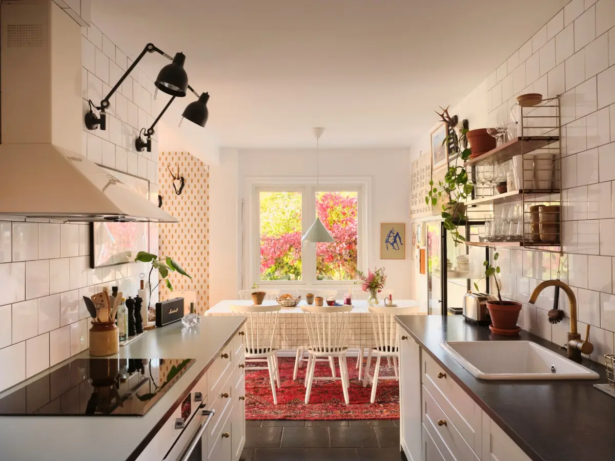 A Charming 1950s Family Home with a Lovely Garden 14 cozy-1950s-family-home-sweden-nordroom