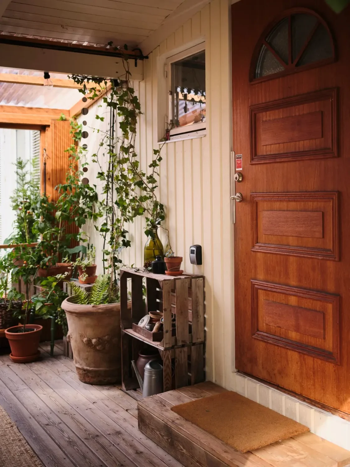 A Charming 1950s Family Home with a Lovely Garden 3 cozy-1950s-family-home-sweden-nordroom