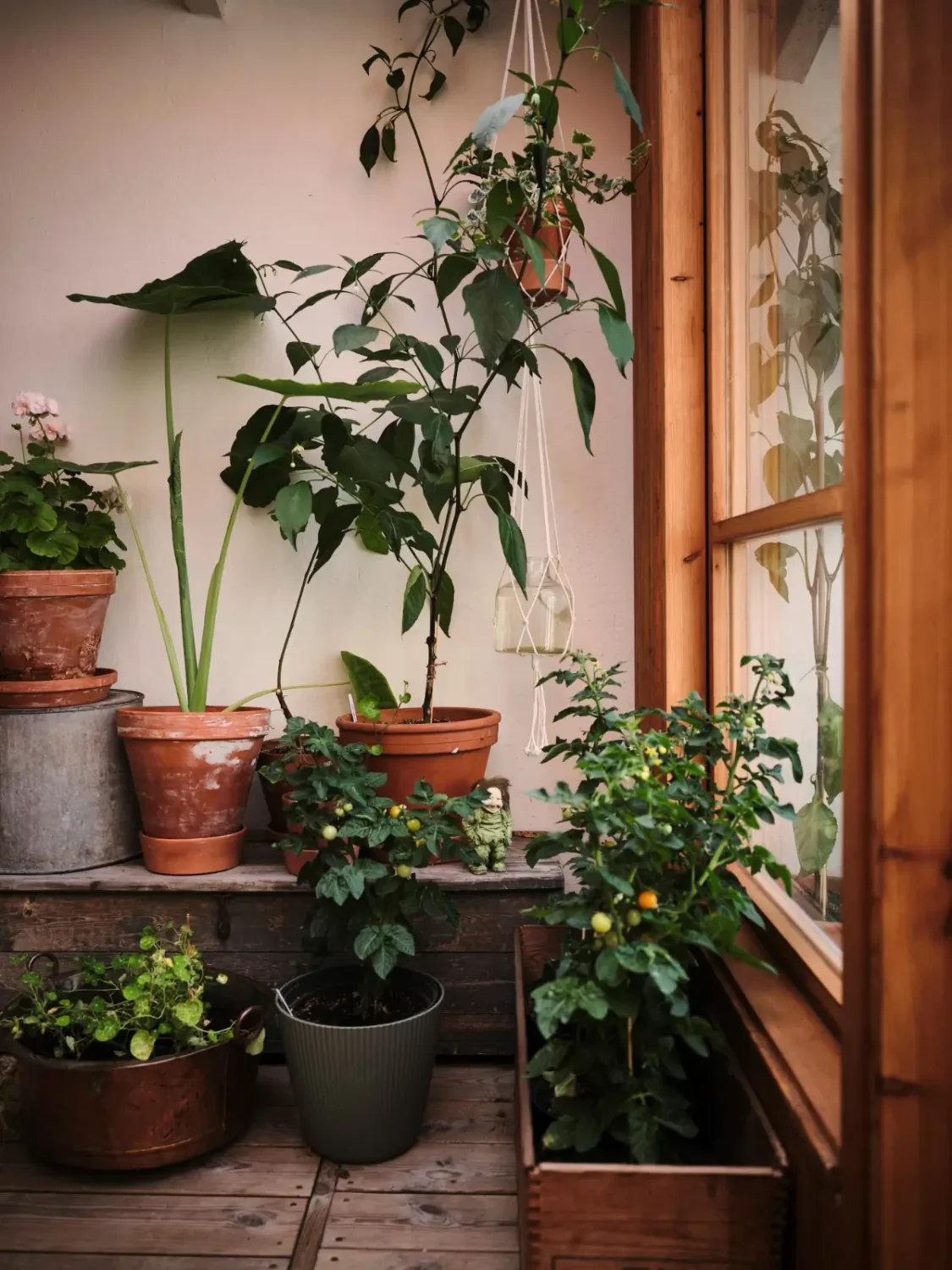 A Charming 1950s Family Home with a Lovely Garden 38 cozy-1950s-family-home-sweden-nordroom