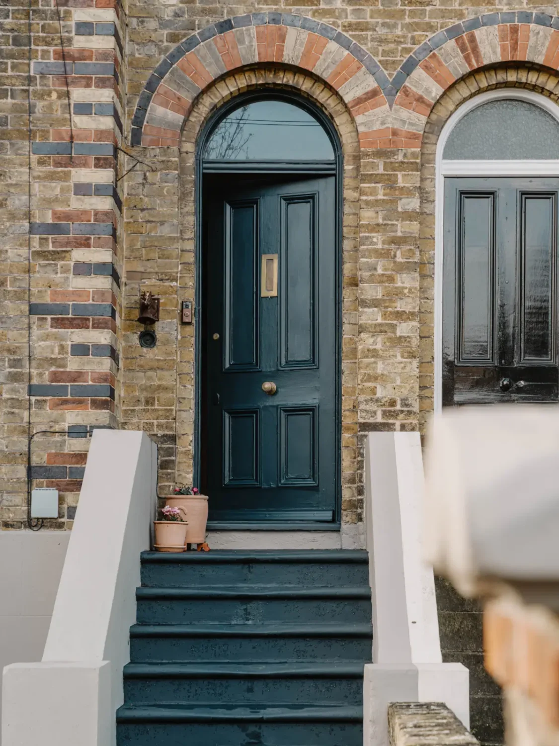 Warm, Earthy Colors in a Renovated Early 20th Century Family Home 2 early-20th-century-family-home-england