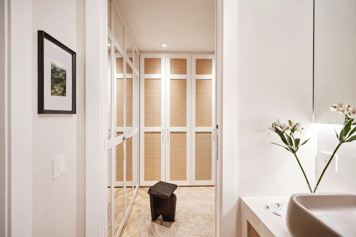 An English-Inspired Apartment in the Heart of Barcelona by Eva González Estudio 11 english-inspired-apartment-barcelona-eva-gonzalez-estudio-nordroom