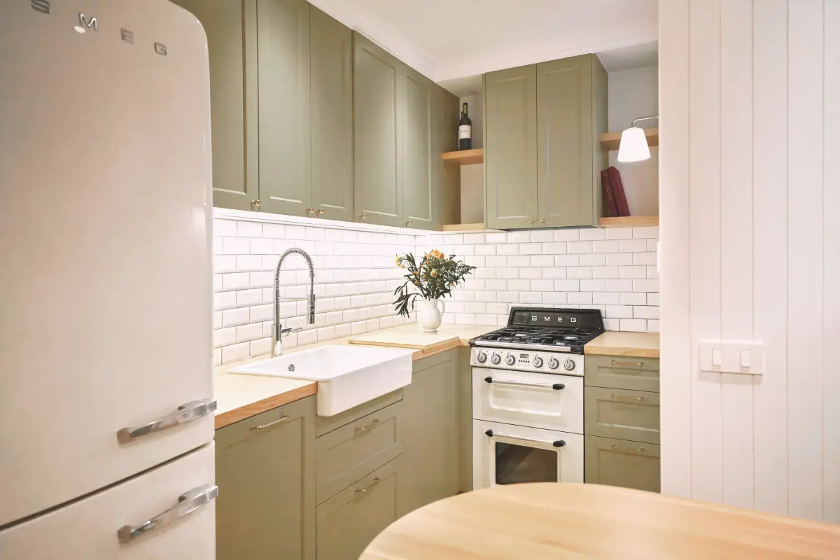 An English-Inspired Apartment in the Heart of Barcelona by Eva González Estudio 3 english-inspired-apartment-barcelona-eva-gonzalez-estudio-nordroom