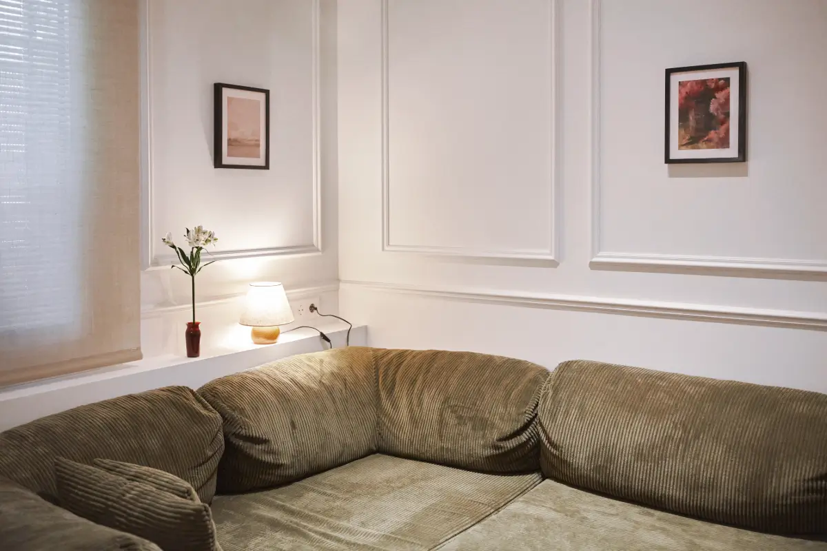 An English-Inspired Apartment in the Heart of Barcelona by Eva González Estudio 6 english-inspired-apartment-barcelona-eva-gonzalez-estudio-nordroom