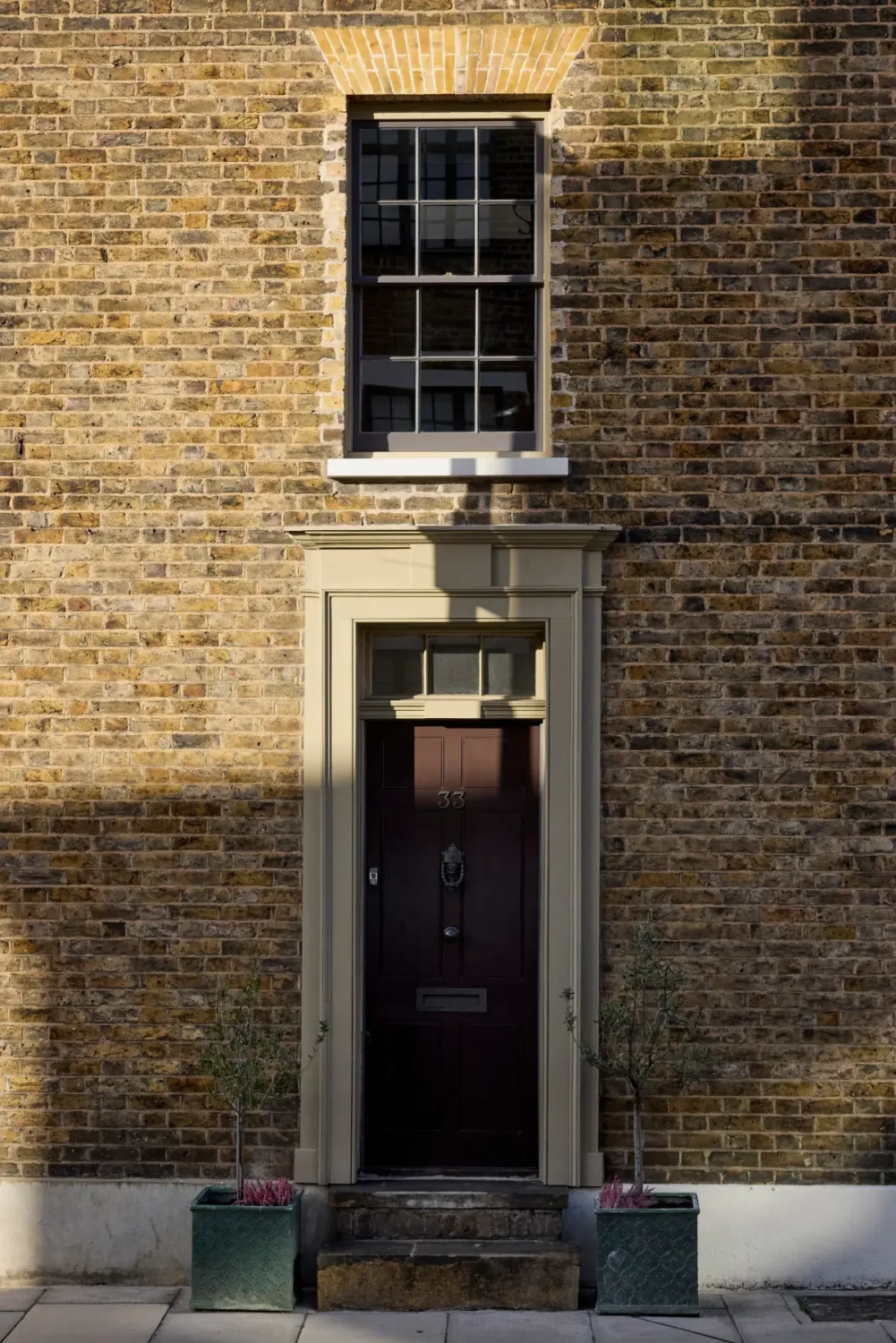 Restored Period Features and a Muted Color Palette in a London Home 30 georgian-townhouse-in-london-with-period-features-muted-colors-nordroom20