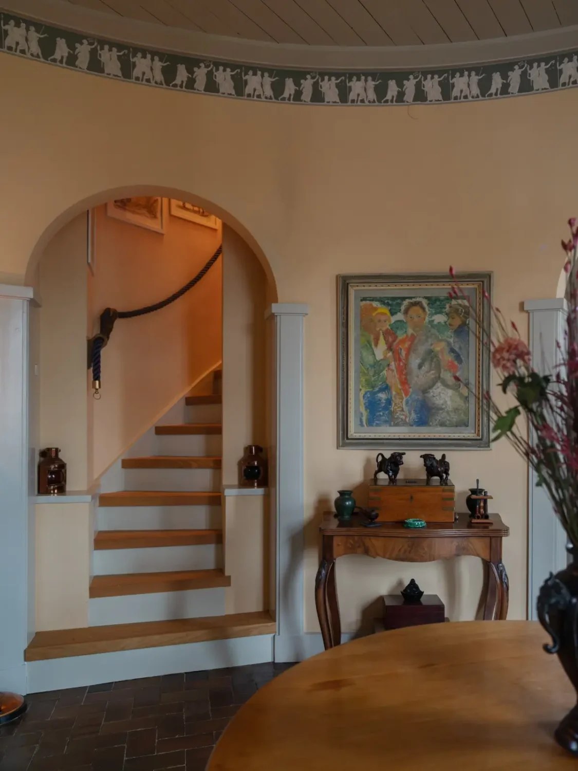 A Grand, Historic Swedish Apartment with Preserved Period Features 40 grand-historic-swedish-apartment-antiques-christmas-decor-nordroom