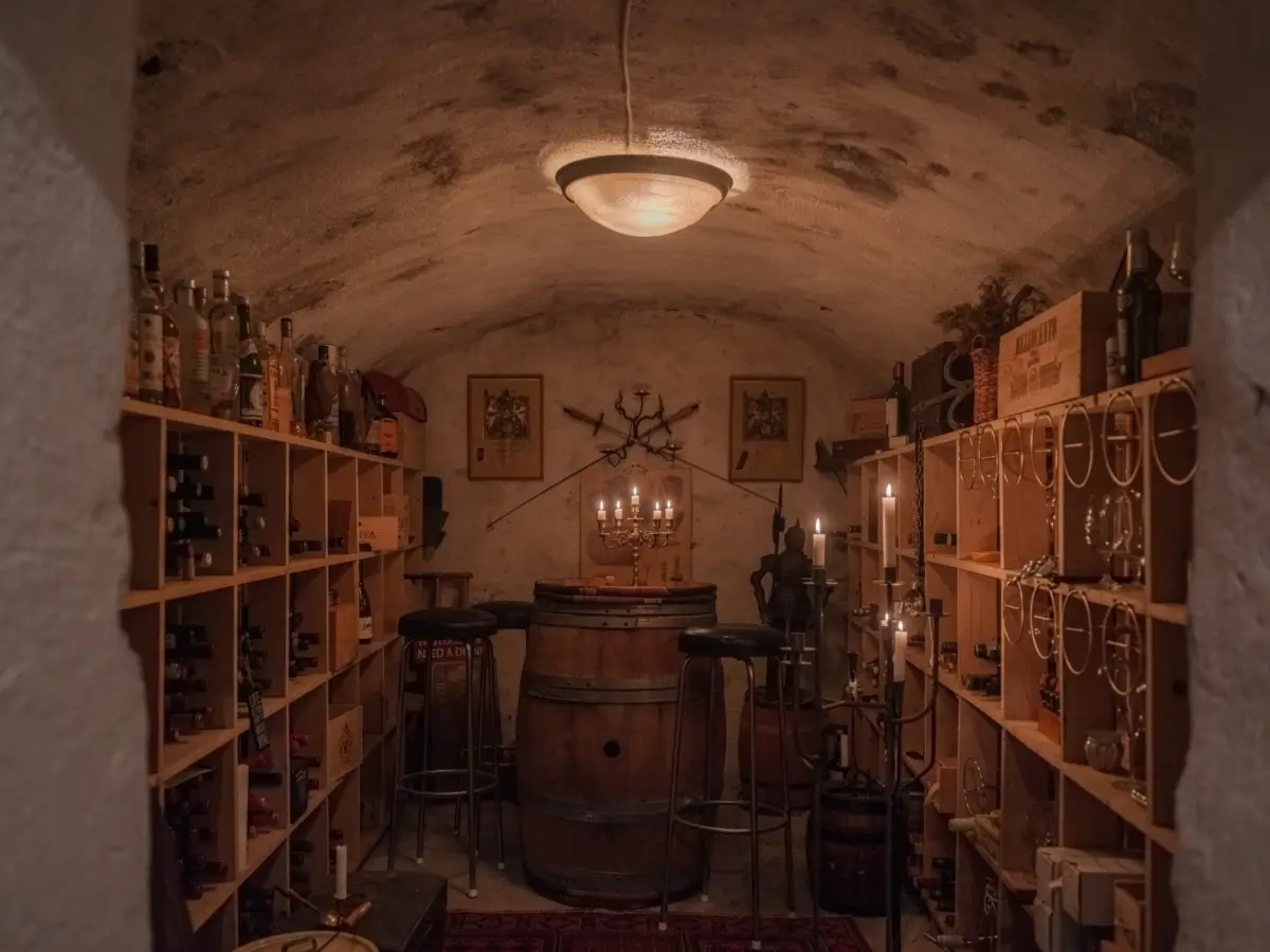 A Grand, Historic Swedish Apartment with Preserved Period Features 17 grand-historic-swedish-apartment-antiques-christmas-decor-nordroom