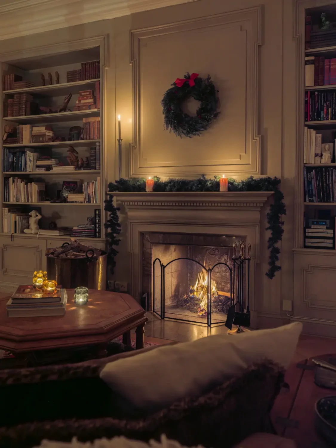 A Grand, Historic Swedish Apartment with Preserved Period Features 25 grand-historic-swedish-apartment-antiques-christmas-decor-nordroom