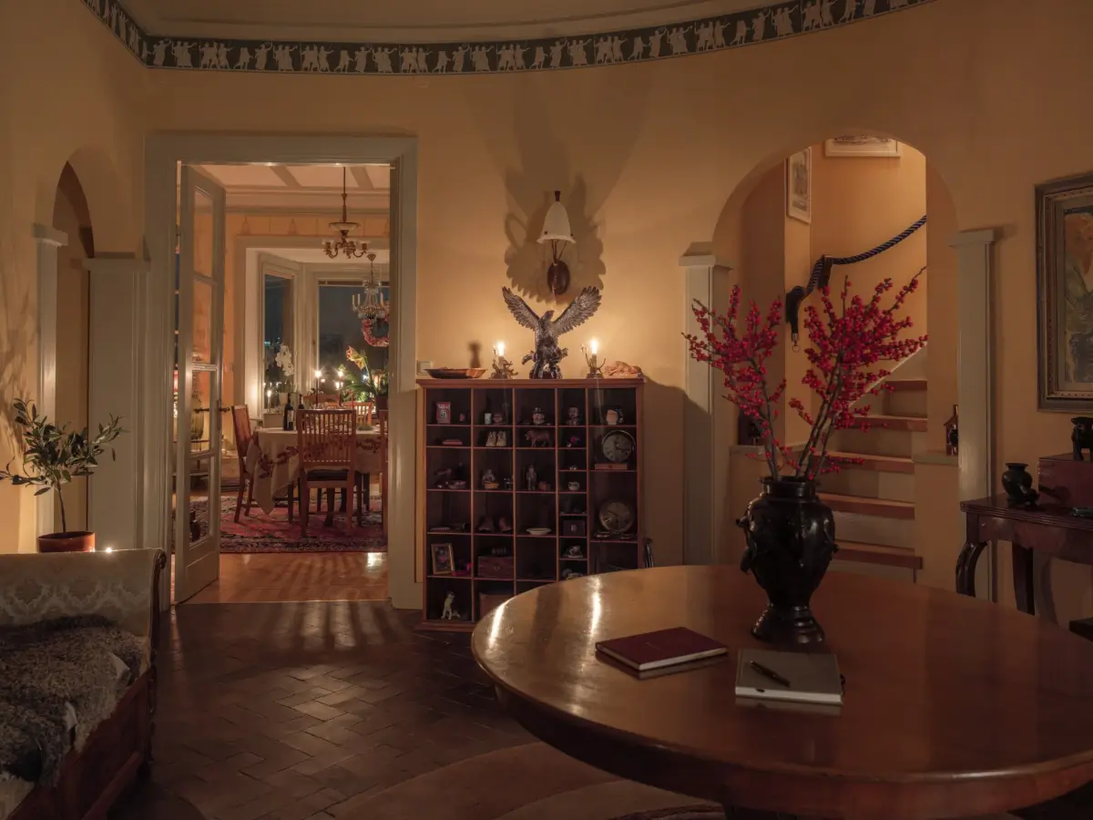 A Grand, Historic Swedish Apartment with Preserved Period Features 32 grand-historic-swedish-apartment-antiques-christmas-decor-nordroom