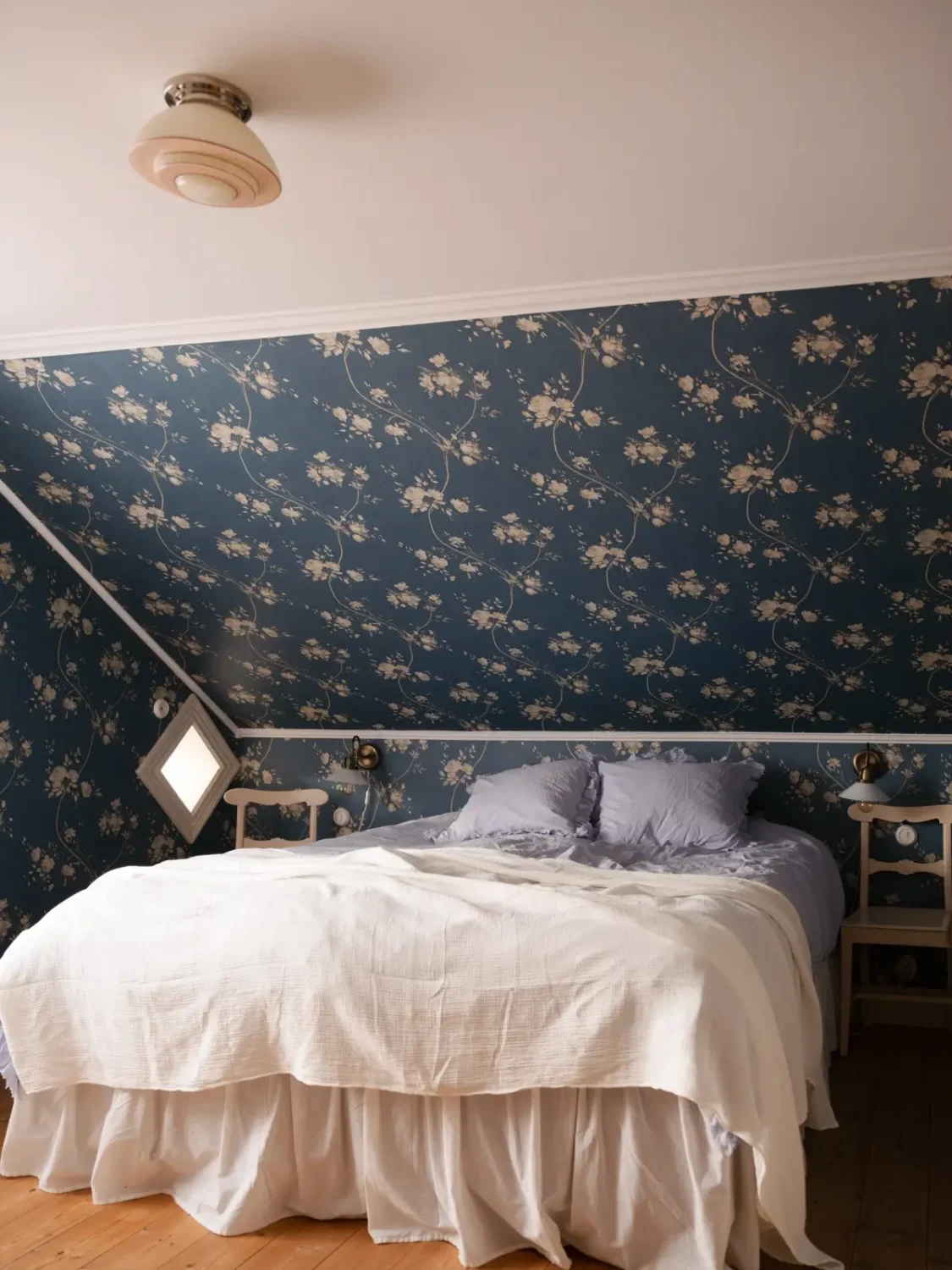 Preserved Details and Wallpapers in a Warm 19th-Century Country Home 41 historic-character-beautiful-renovated-19th-century-country-house-sweden-nordroom