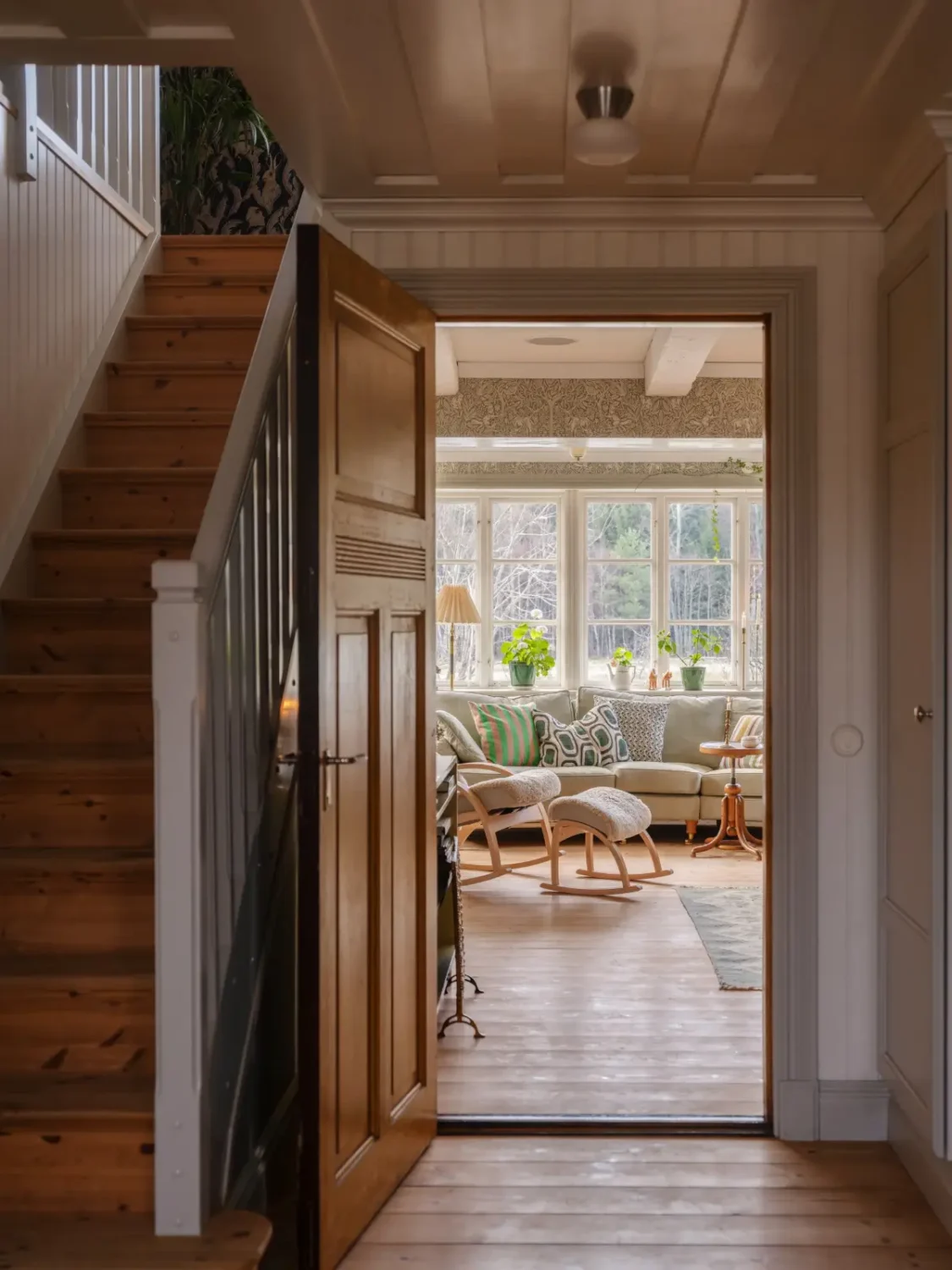 Preserved Details and Wallpapers in a Warm 19th-Century Country Home 26 historic-character-beautiful-renovated-19th-century-country-house-sweden-nordroom