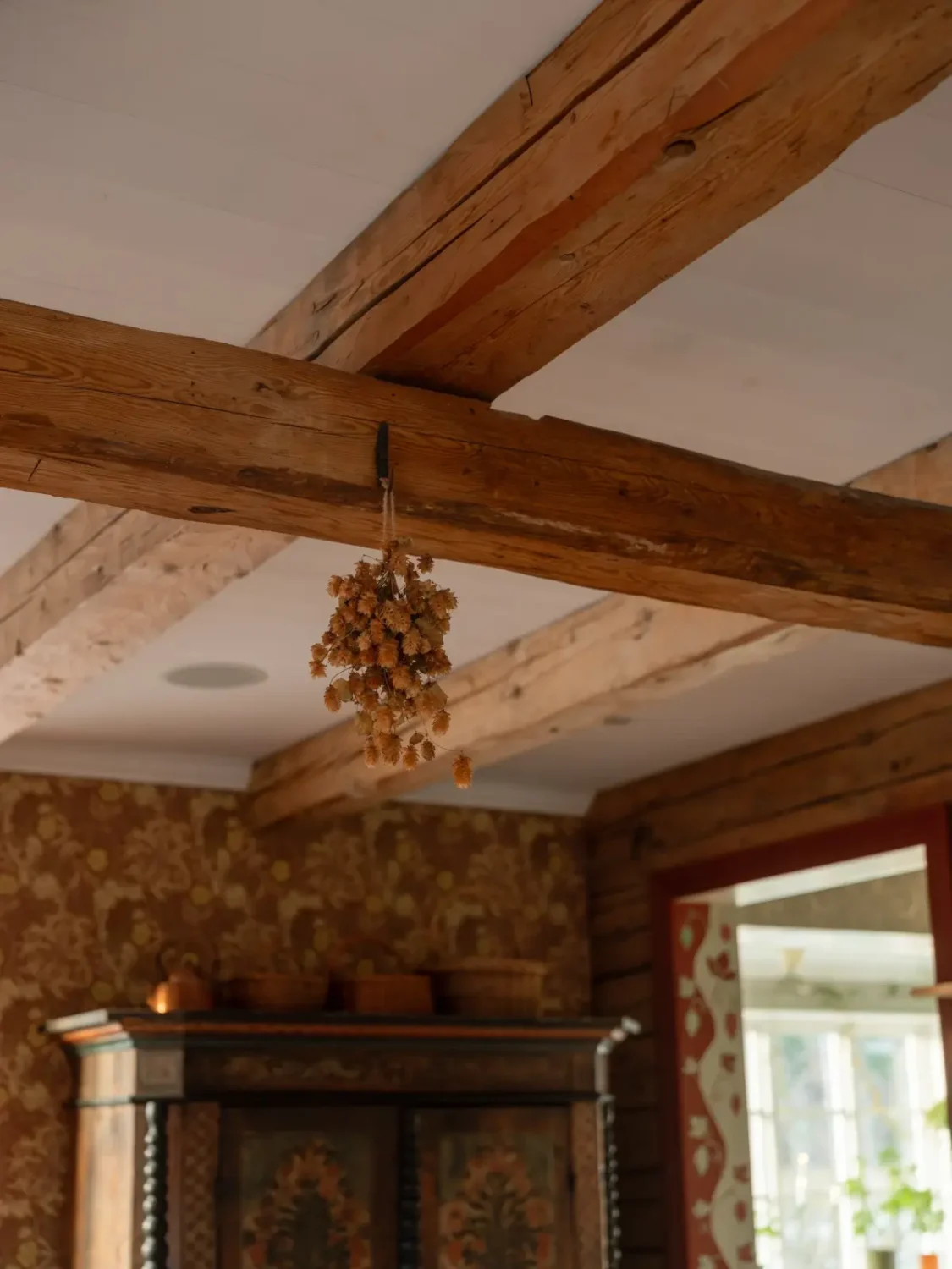 Preserved Details and Wallpapers in a Warm 19th-Century Country Home 14 historic-character-beautiful-renovated-19th-century-country-house-sweden-nordroom