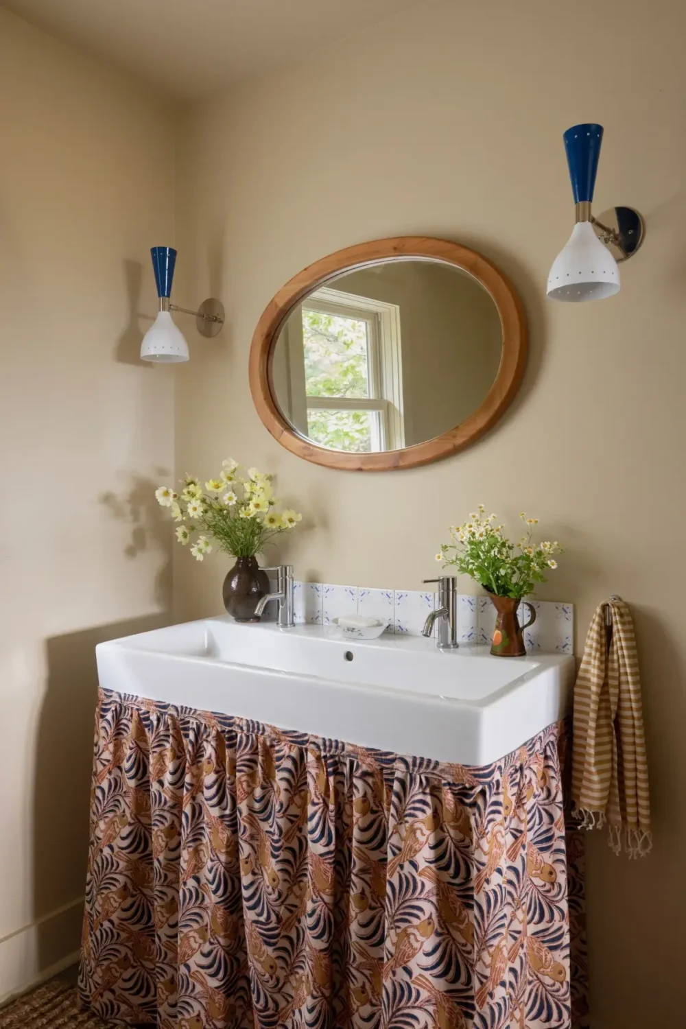 A Renovated Mid-Century Retreat in the Hudson Valley 26 late-1940s-renovated-cottage-new-york