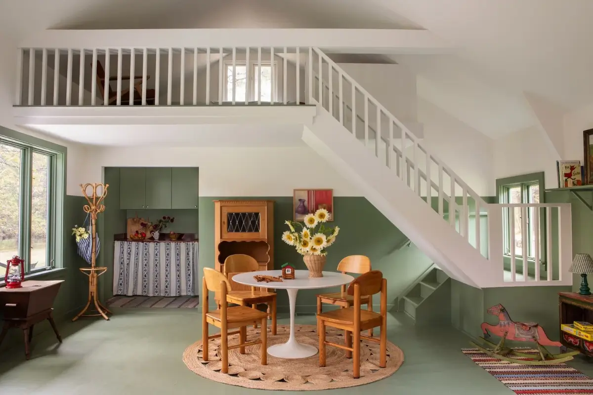 A Renovated Mid-Century Retreat in the Hudson Valley 36 late-1940s-renovated-cottage-new-york