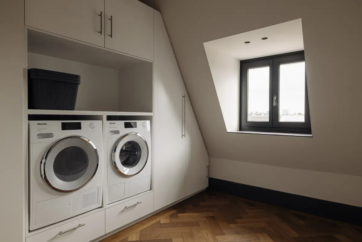 Heritage, Elegance, and Modern Luxury in a Grand Amsterdam Duplex 33 luxurious-duplex-apartment-amsterdam