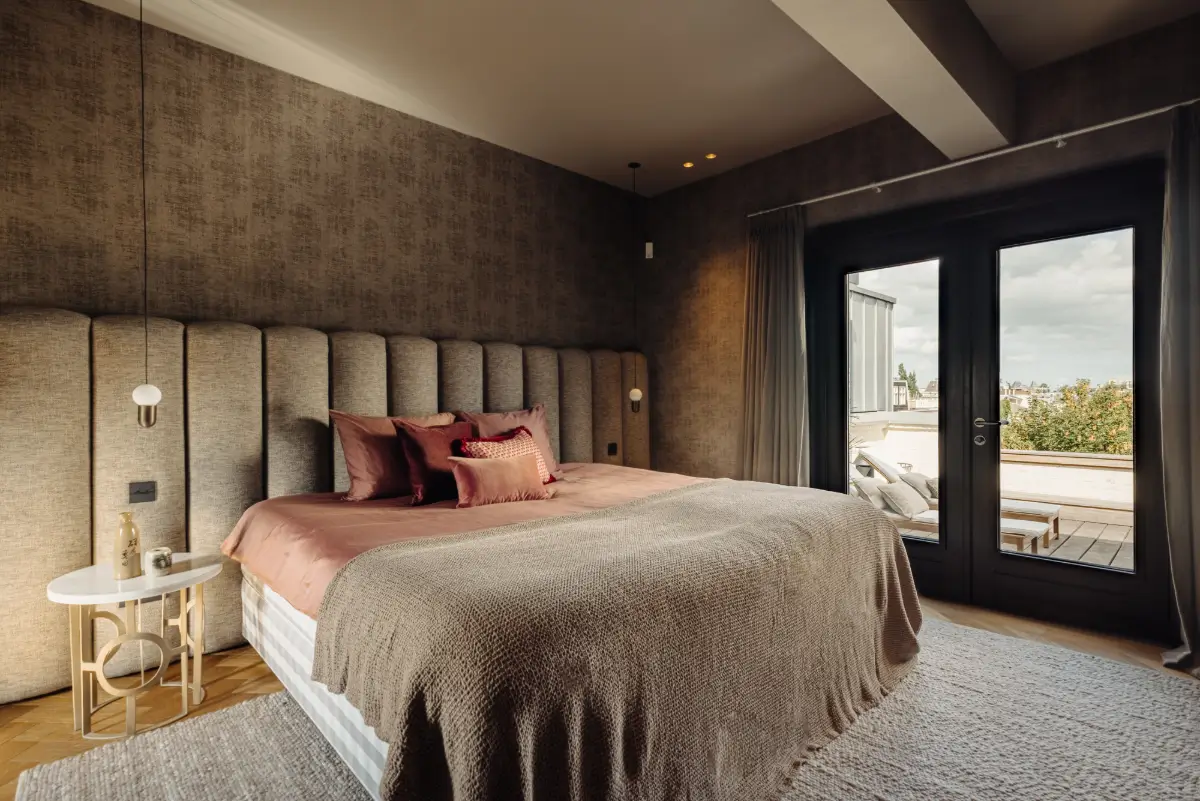 Heritage, Elegance, and Modern Luxury in a Grand Amsterdam Duplex 20 luxurious-duplex-apartment-amsterdam