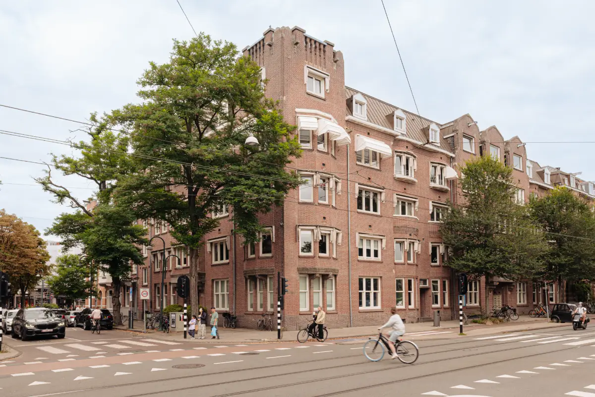 Heritage, Elegance, and Modern Luxury in a Grand Amsterdam Duplex 35 luxurious-duplex-apartment-amsterdam