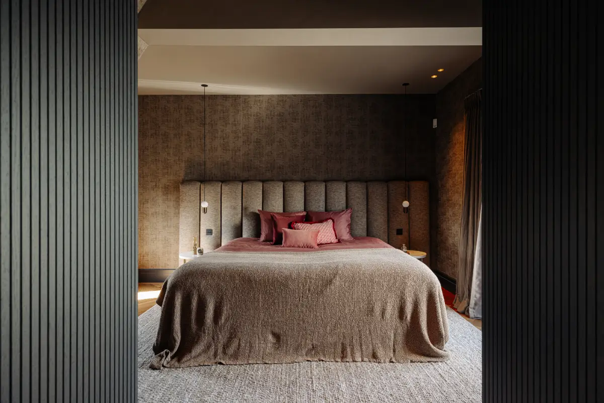 Heritage, Elegance, and Modern Luxury in a Grand Amsterdam Duplex 25 luxurious-duplex-apartment-amsterdam