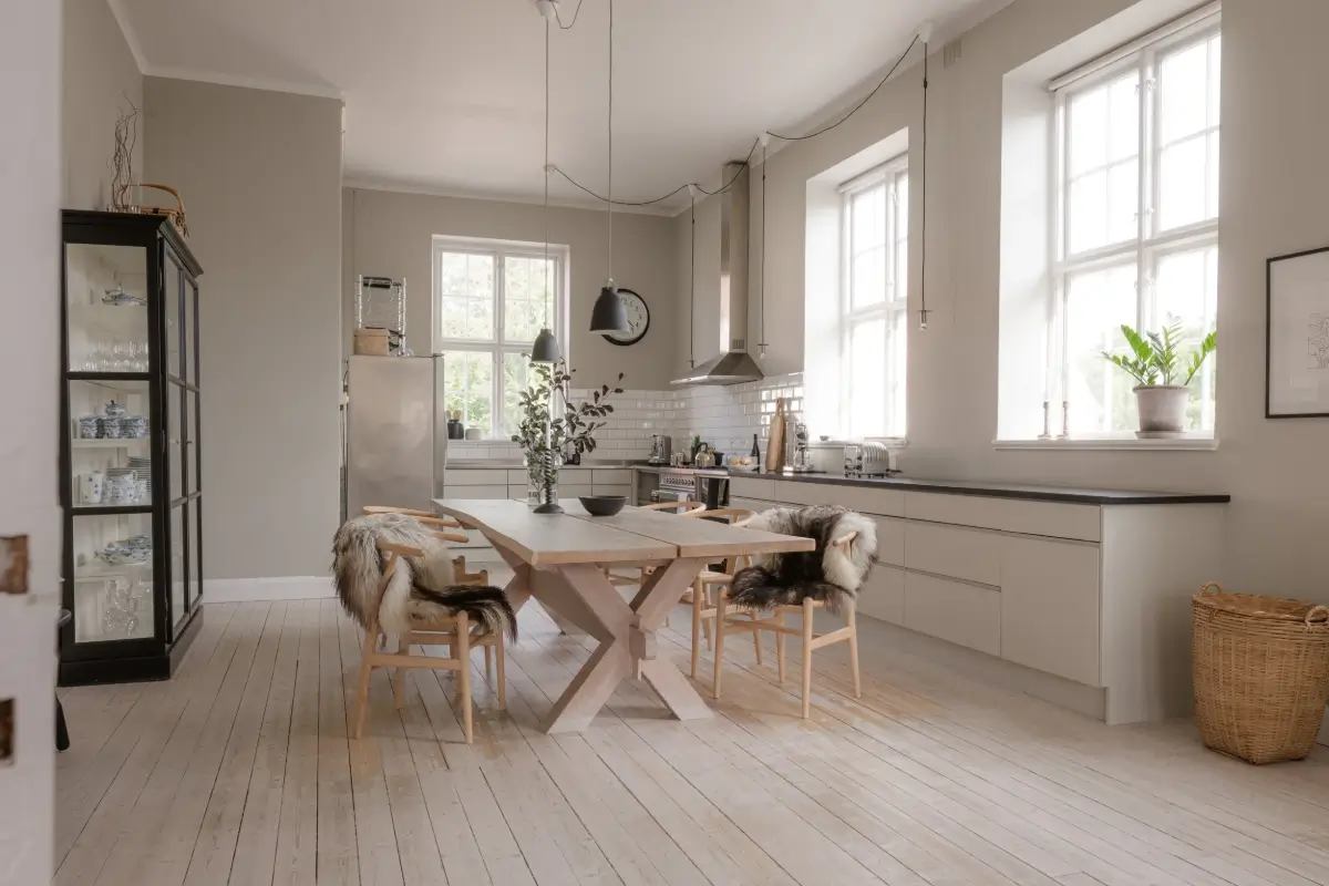 A Minimalistic and Spacious Scandinavian 1930s Villa 11 minimalistic-swedish-villa-nordroom