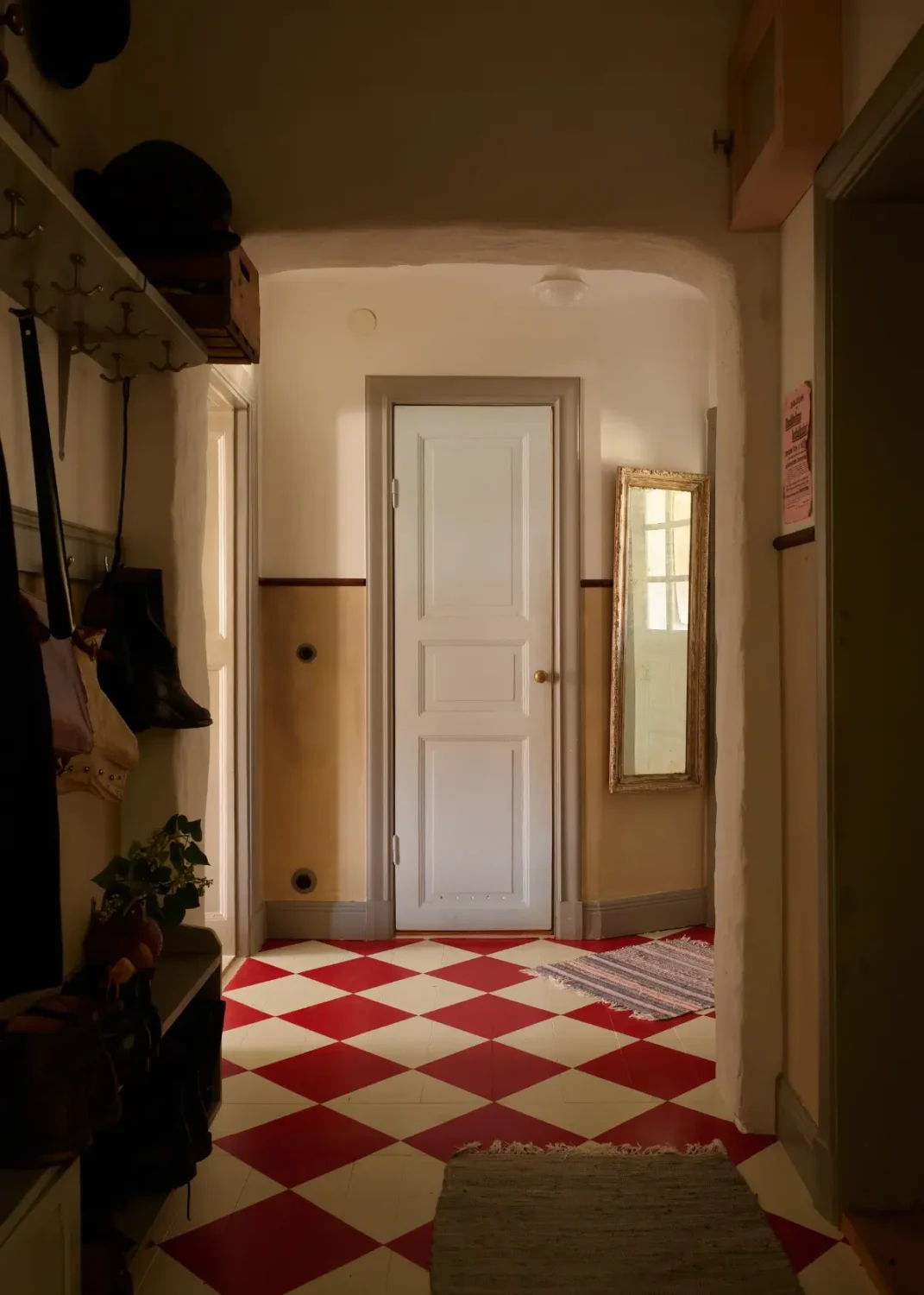 Period Character and William Morris Wallpaper in a Romantic Stockholm Apartment 32 romantic-vintage-apartment-period-details-wallpaper-stockholm-nordroom