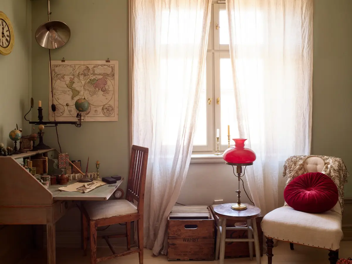 Period Character and William Morris Wallpaper in a Romantic Stockholm Apartment 25 romantic-vintage-apartment-period-details-wallpaper-stockholm-nordroom