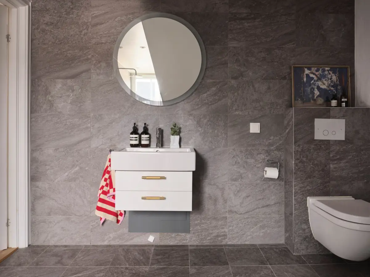 A Modern Attic Apartment with Exposed Beams in a 19th Century Building 23 scandinavian-attic-apartment-wooden-beams-slanted-ceilings-nordroom